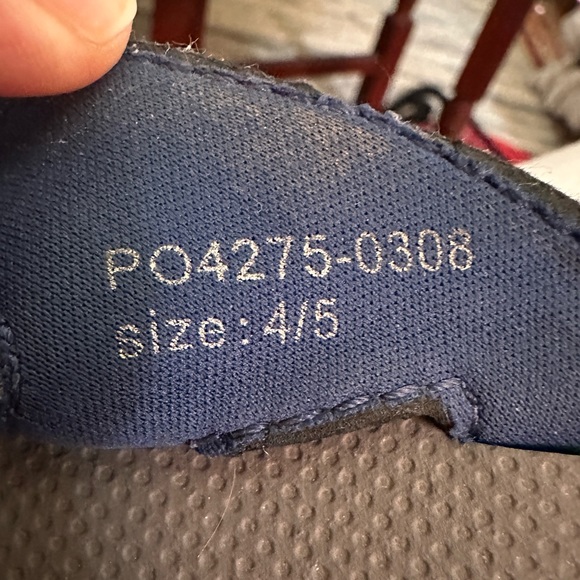 Rainbow Big Kid Capes Black/Blue/Grey East size 4/5 EUC - Picture 6 of 6